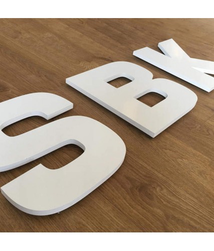 Enseigne lettres découpées PVC